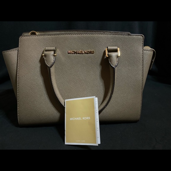 Michael Kors handbag - Picture 3 of 6